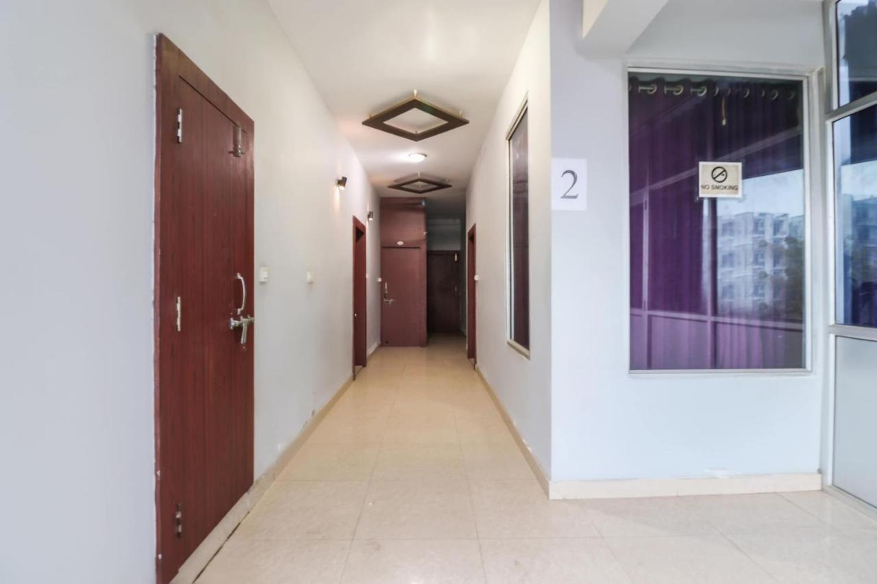Oyo 69402 Yogeshwar Dhaam Vrindāvan Exterior foto